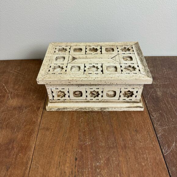 Vintage JAPAN Intricate Wood inlay pattern Jewelry Music Box Velvet lined - Picture 11 of 11